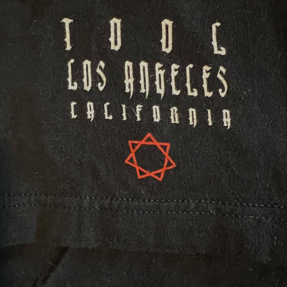 2015 Tool shirt - Los Angeles concert - Black graphic tee, red accents - Medium - Picture 4 of 4